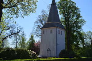 Neuengamme-Kirchturm.JPG